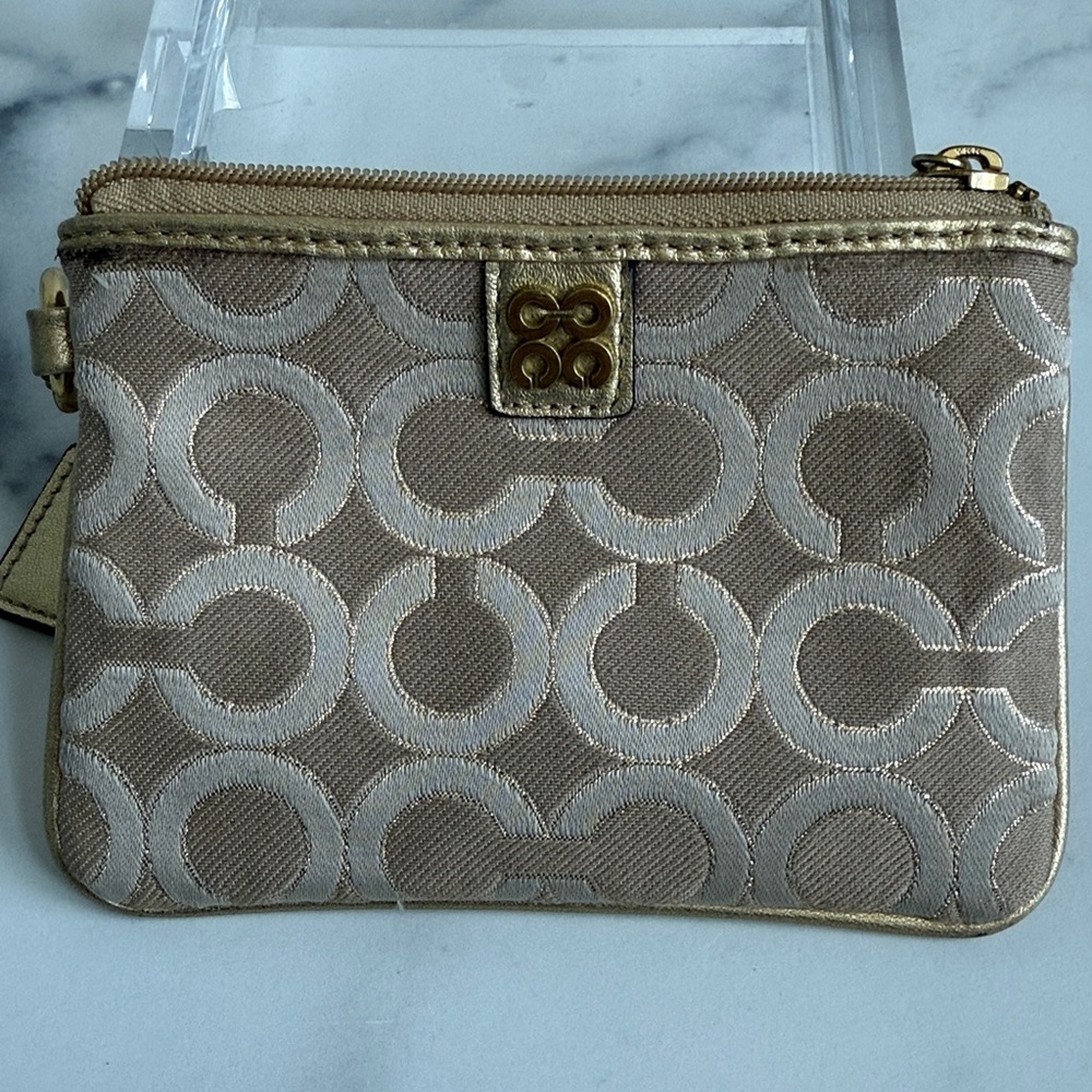 Coach Signature 4C Wristlet in Metallic Gold Leather Missing Strap